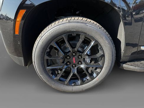 New 2026 GMC Yukon Elevation image 9