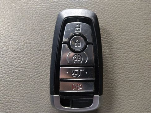 Used 2018 Ford Expedition Max Limited RWD image 32