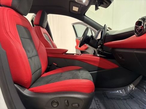 Used 2024 Chevrolet Blazer EV RS image 24