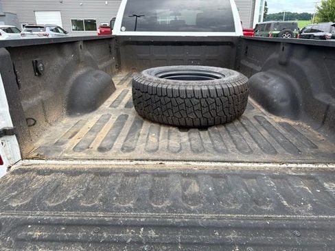 Used 2024 RAM 3500 Tradesman w/ Snow Chief Group AWD/4WD image 9