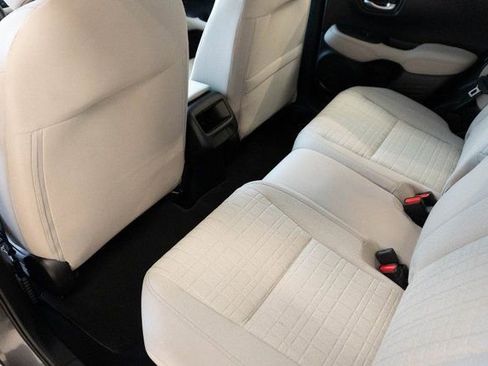 Certified 2024 Honda HR-V LX image 17