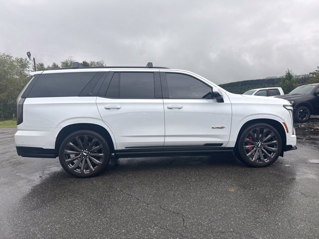 Used 2026 Cadillac Escalade V AWD/4WD image 6