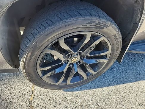 Used 2013 Cadillac Escalade ESV Luxury AWD/4WD image 9