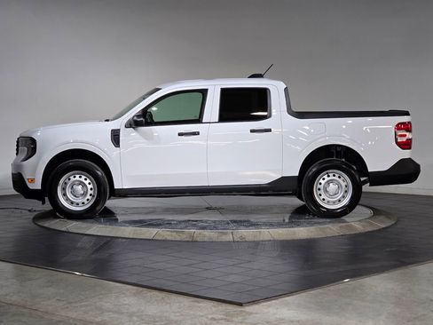 New 2025 Ford Maverick XL image 7