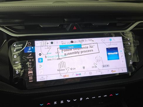 New 2026 Jeep Cherokee Overland w/ Trailer Tow Group image 28