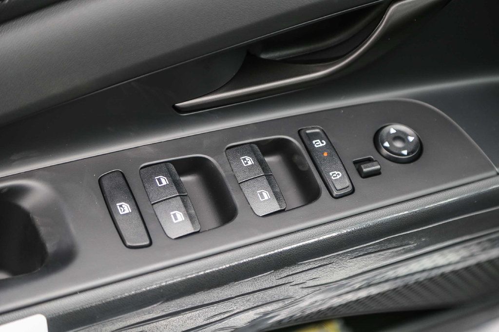 Certified 2026 Hyundai Elantra SEL FWD image 21
