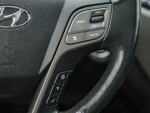 Used 2017 Hyundai Santa Fe Limited FWD image 31