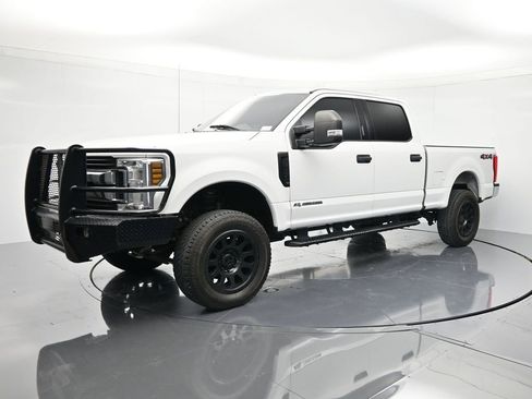 Used 2019 Ford F250 XLT AWD/4WD image 1
