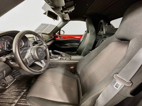 Used 2016 MAZDA MX-5 Miata Club RWD image 21