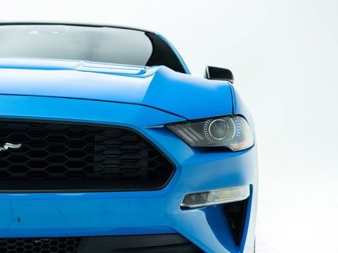 Used 2022 Ford Mustang Premium w/ Equipment Group 201A image 7