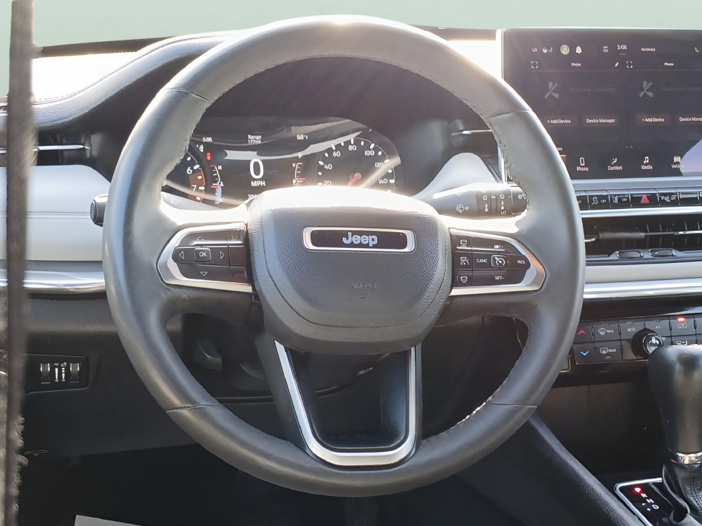 Used 2024 Jeep Compass Limited AWD/4WD image 11