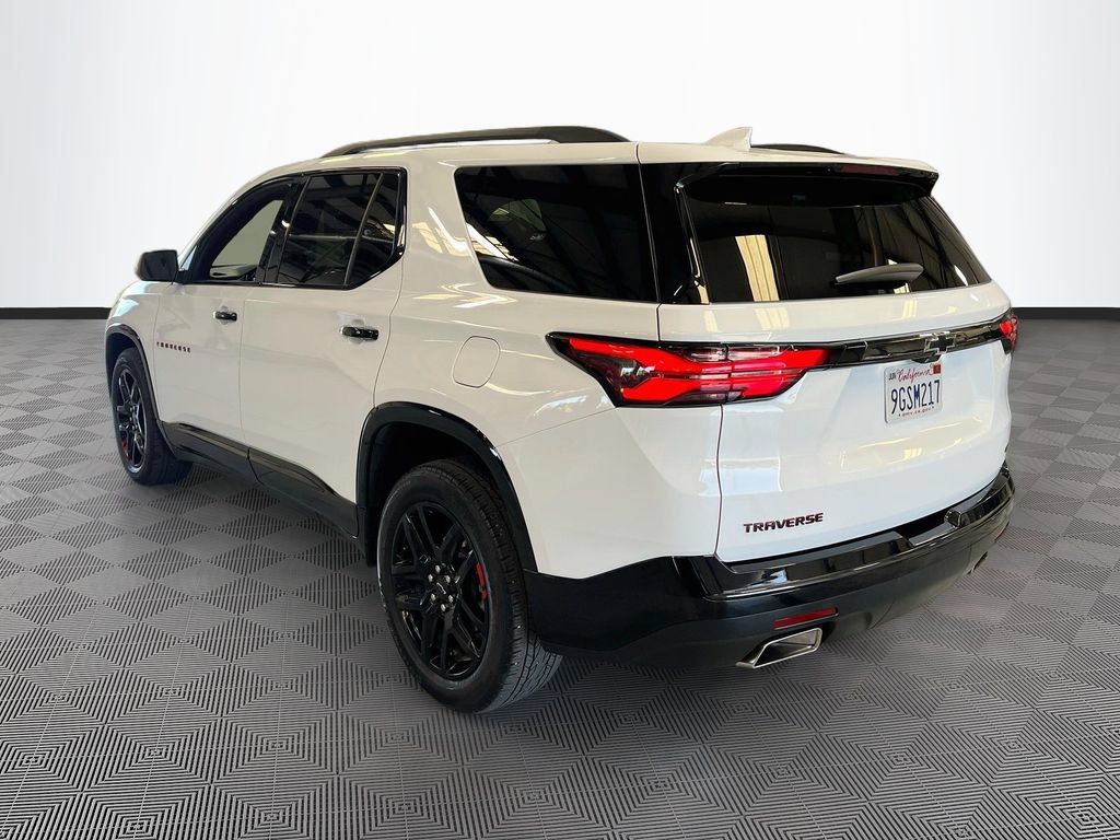 Used 2023 Chevrolet Traverse Premier w/ Redline Edition AWD/4WD image 5