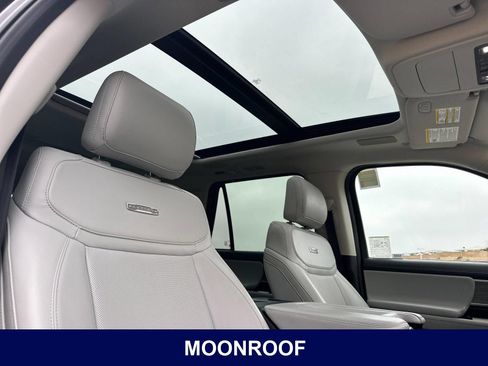 Used 2025 Ford Expedition Max Platinum w/ Driver's Package AWD/4WD image 23