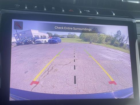 Used 2023 Jeep Grand Cherokee Limited AWD/4WD image 23