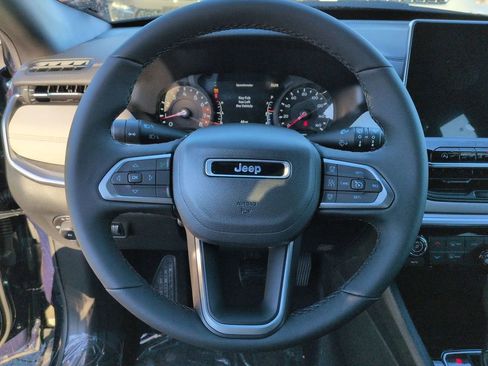 New 2026 Jeep Compass Limited image 12