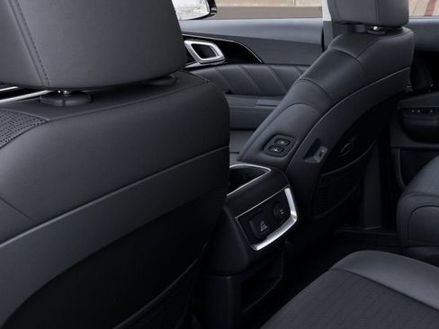 New 2025 Kia Carnival SX Prestige FWD image 32