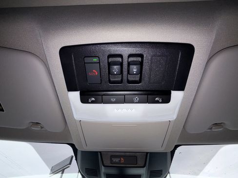 Certified 2026 Nissan Rogue Platinum w/ Platinum Premium Package AWD/4WD image 31