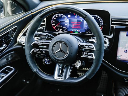 Used 2025 Mercedes-Benz E 53 AMG e 4MATIC Sedan image 13