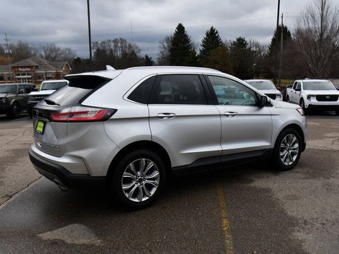 Used 2019 Ford Edge Titanium w/ Cold Weather Package image 7