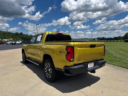 Used 2023 Chevrolet Colorado Z71 w/ Z71 Convenience Package 2 AWD/4WD image 6