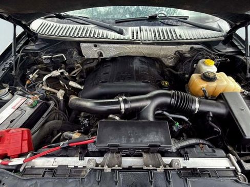 Used 2017 Ford Expedition EL XLT image 17