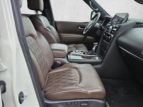 Used 2022 Nissan Armada Platinum RWD image 21