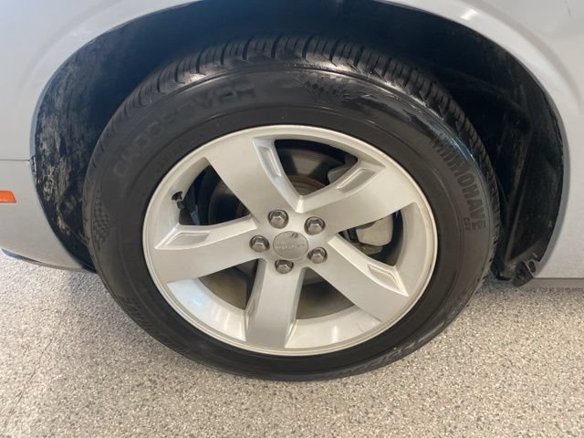 Used 2022 Dodge Challenger SXT RWD image 10