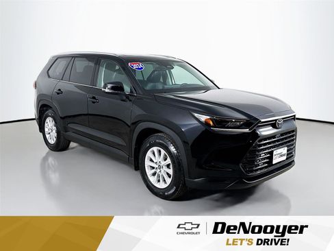 Used 2024 Toyota Grand Highlander XLE image 1