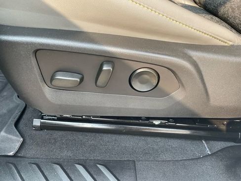 Certified 2024 Chevrolet Colorado ZR2 w/ Technology Package image 42