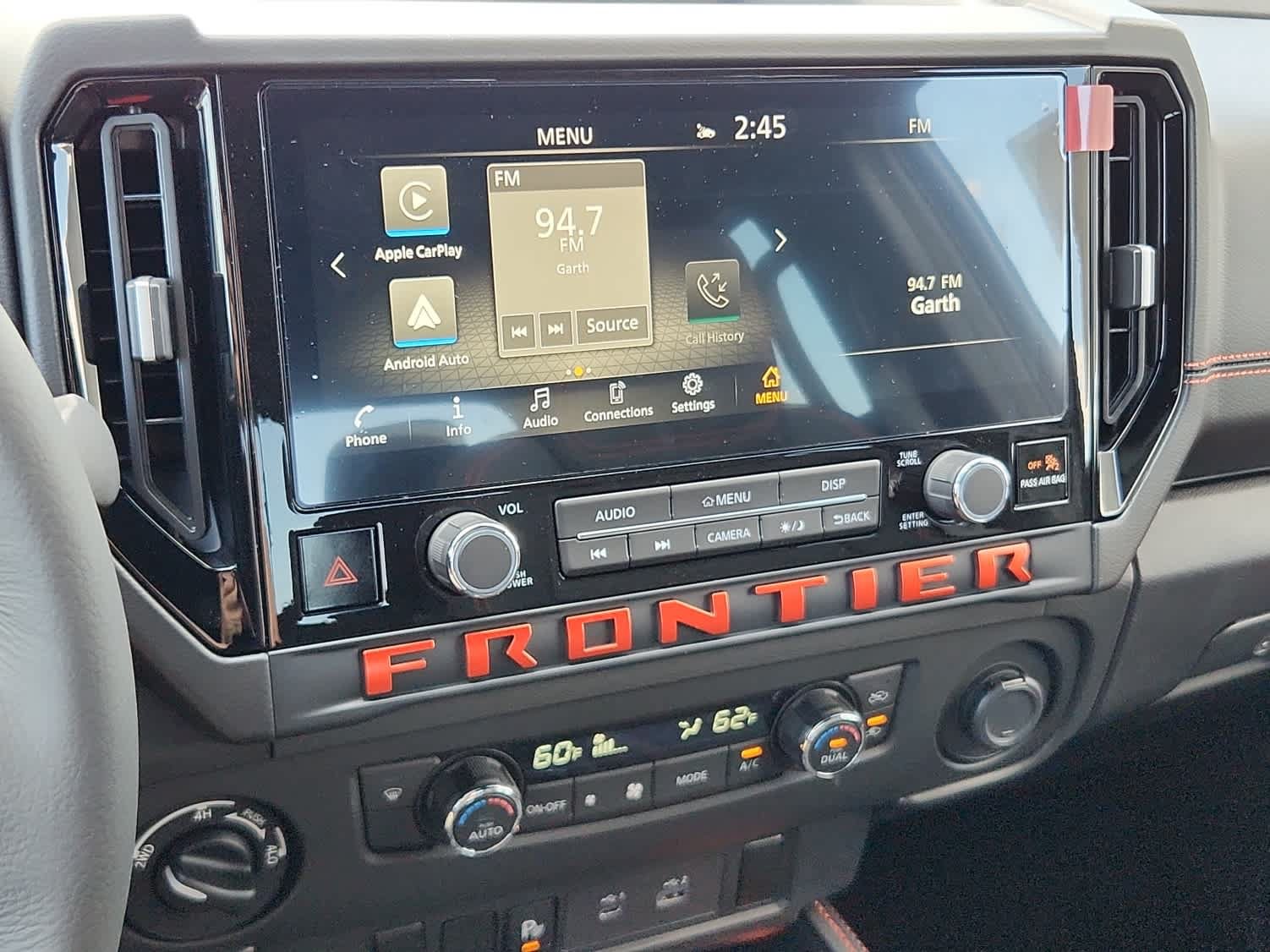 Used 2025 Nissan Frontier PRO-4X AWD/4WD image 13