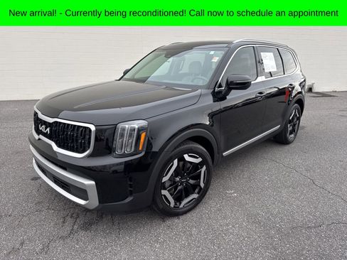 Used 2023 Kia Telluride EX image 1