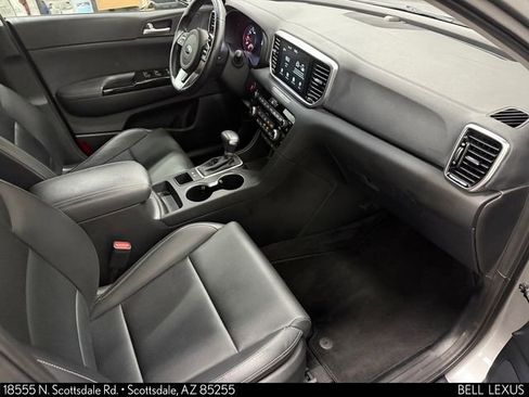 Used 2021 Kia Sportage EX FWD image 29