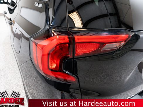 Used 2020 GMC Terrain SLE w/ LPO, Floor Liner Package image 9