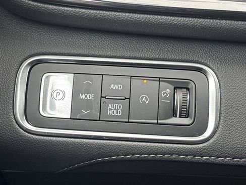 Used 2025 Buick Enclave Sport Touring w/ Power Package image 27