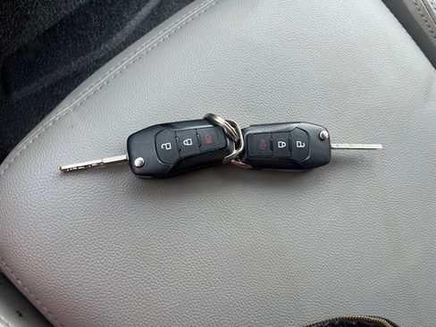 Used 2022 Ford F250 XL w/ STX Appearance Package image 21