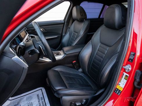 Used 2019 BMW 330i xDrive Sedan w/ Convenience Package image 14