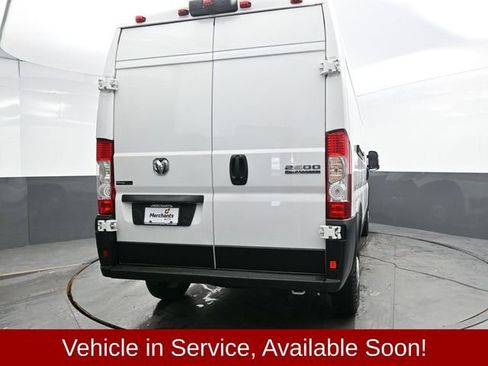 Used 2025 RAM ProMaster 2500 w/ Convenience Group image 6