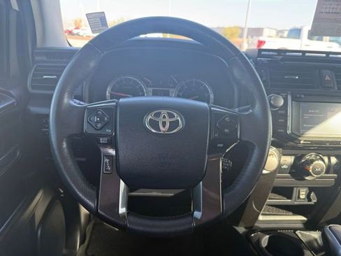 Used 2019 Toyota 4Runner TRD Off-Road AWD/4WD image 22