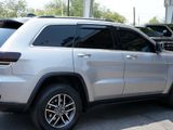Used 2021 Jeep Grand Cherokee Limited image 3