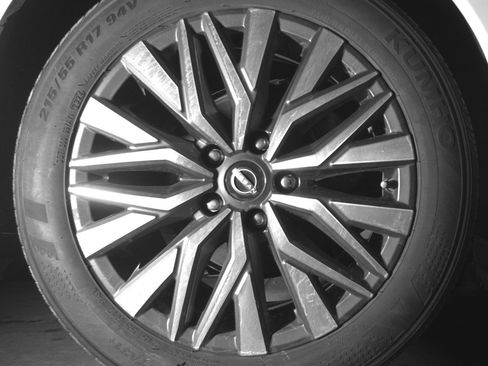 Used 2025 Nissan Altima 2.5 SV image 15