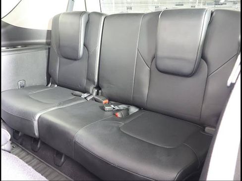 Used 2019 INFINITI QX80 Luxe RWD image 11