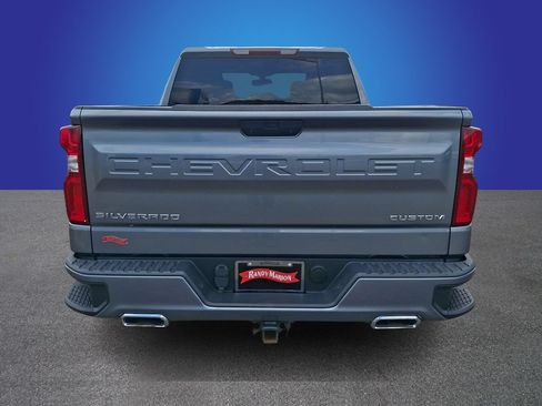 Used 2020 Chevrolet Silverado 1500 Custom w/ Custom Value Package AWD/4WD image 5