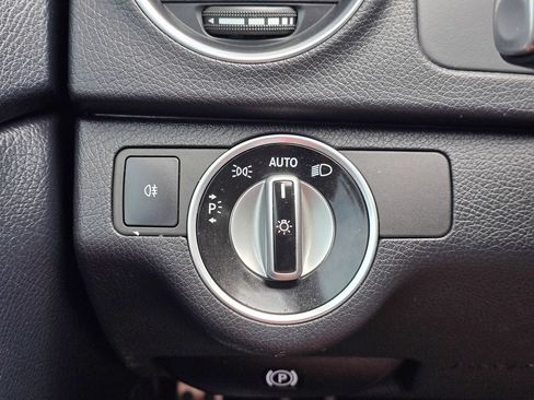 Used 2015 Mercedes-Benz C 250 Coupe image 27