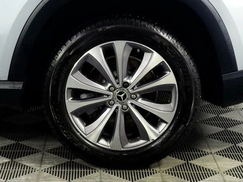 Used 2022 Mercedes-Benz GLE 350 4MATIC w/ Premium Package image 13