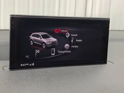 Used 2019 Audi Q7 2.0T Premium w/ Convenience Package AWD/4WD image 39