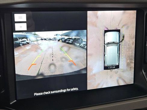 Used 2023 Ford Bronco Wildtrak image 14