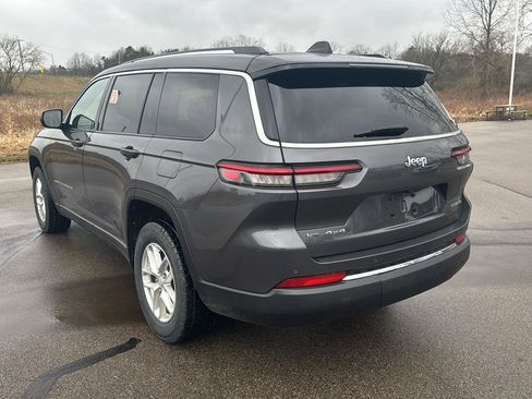 Used 2022 Jeep Grand Cherokee L Laredo w/ Luxury Tech Group I AWD/4WD image 3