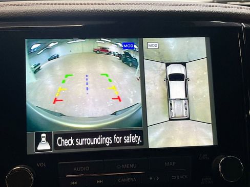 Used 2021 Nissan Titan Platinum Reserve w/ Moonroof Package image 14