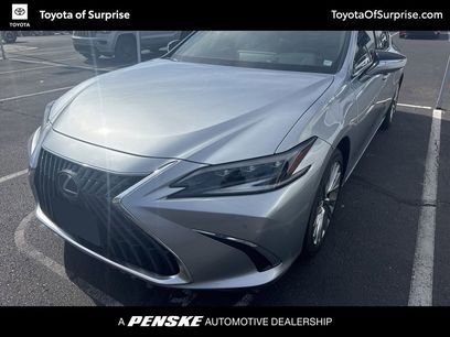 Used 2023 Lexus ES 300h w/ Luxury Package