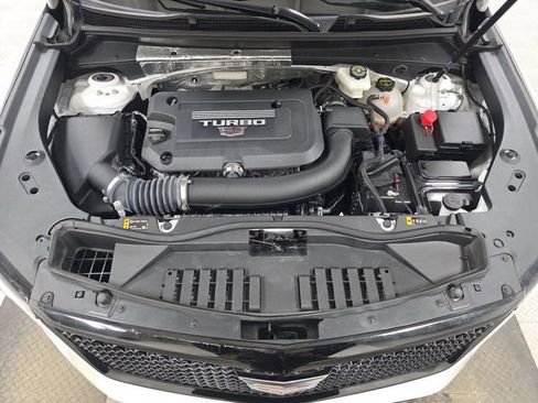 Used 2024 Cadillac XT4 Sport image 12